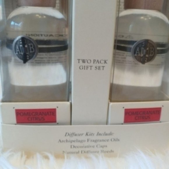 NIB 2 Pc.Set Pomegranate Citrus Reed Diffusers - Picture 3 of 6